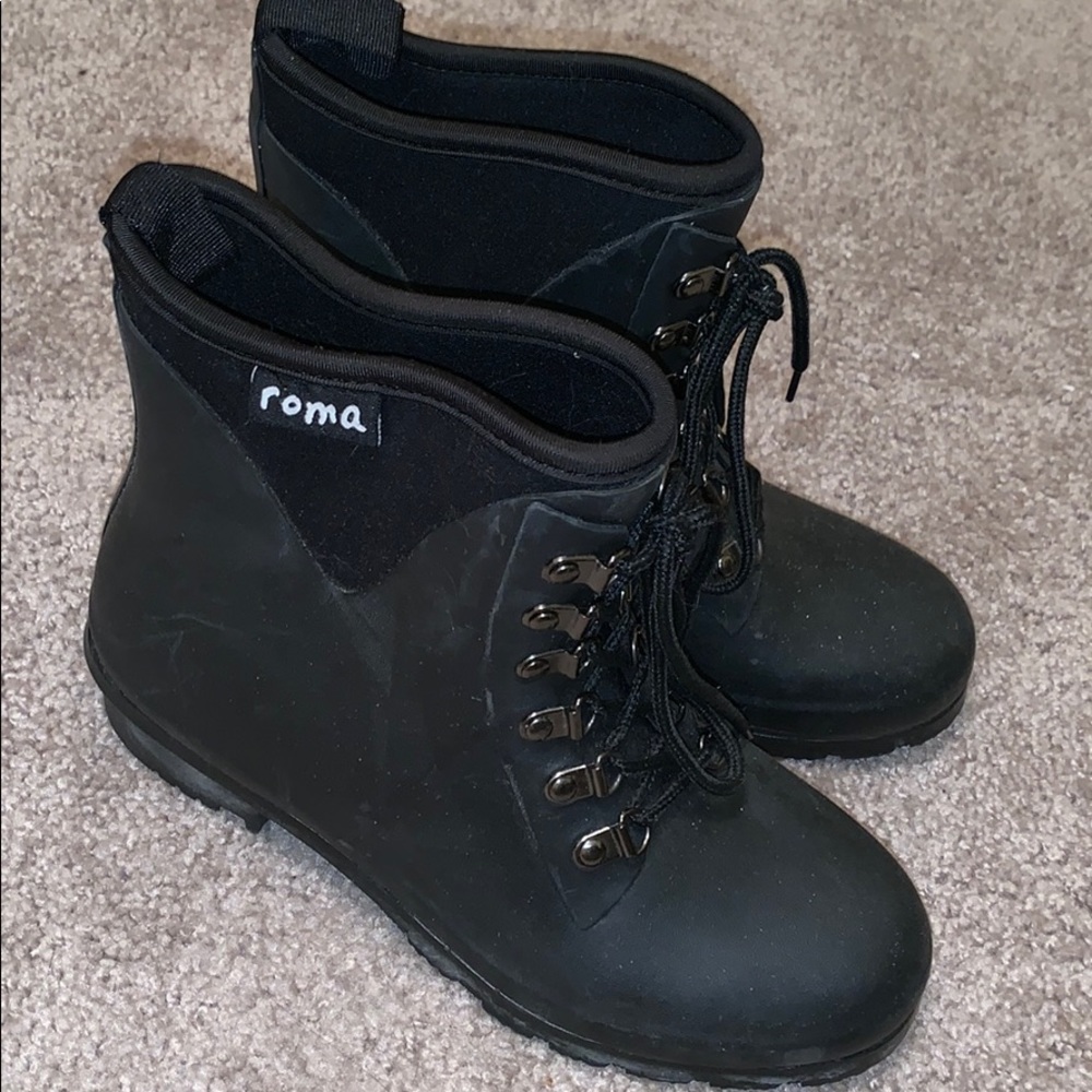 ROMA boots